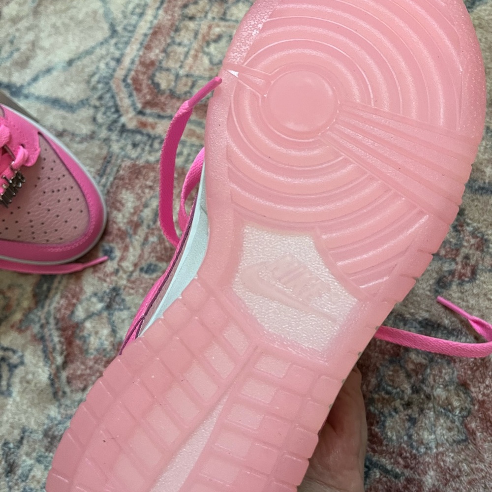 Nike Pink Low Dunks - Picture 4 of 8